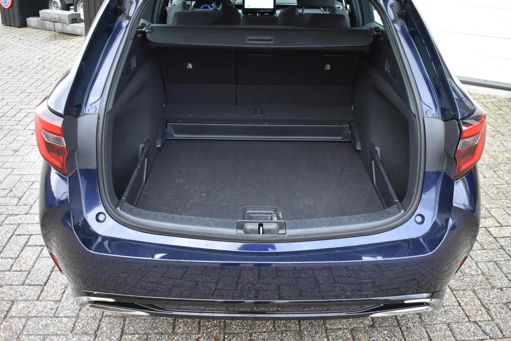 Toyota Corolla Touring Sports – foto 11