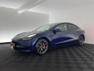 Tesla Model 3 – thumbnail 1