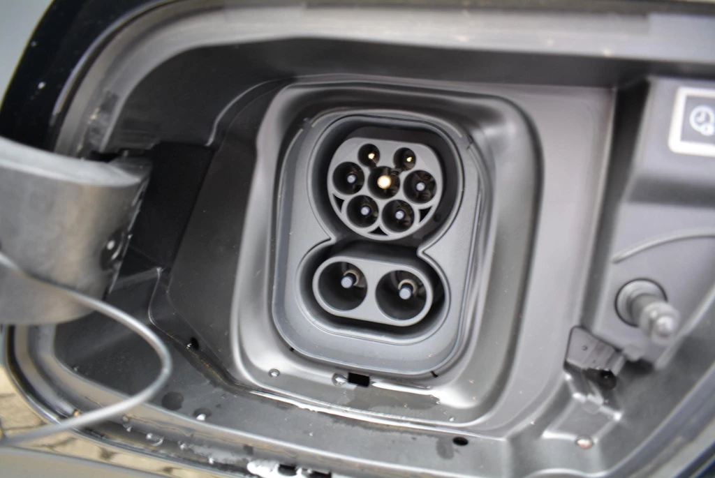 Peugeot e-2008 – foto 17