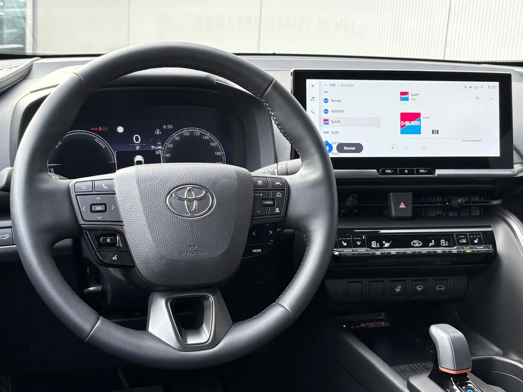 Toyota C-HR – foto 13