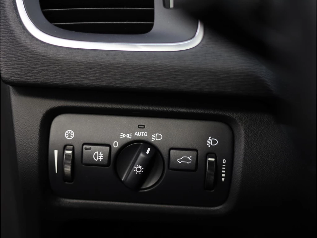 Volvo V40 – foto 24