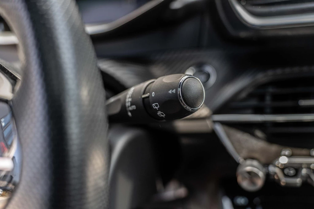 Peugeot 208 – foto 34