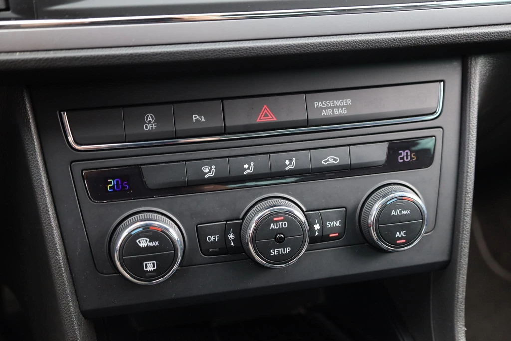 SEAT Leon – foto 30