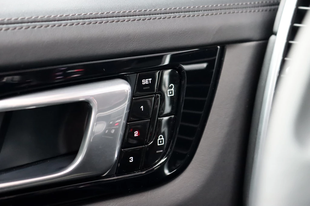 Porsche Cayenne – foto 16