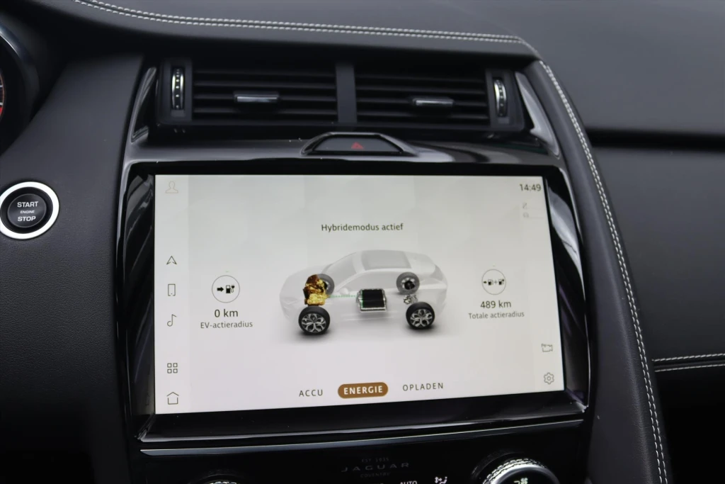 Jaguar E-PACE – foto 33