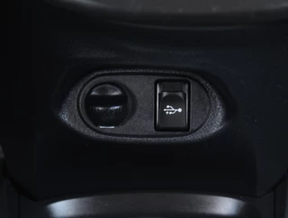 Toyota Yaris – thumbnail 48