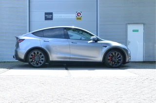 Tesla Model Y – thumbnail 4
