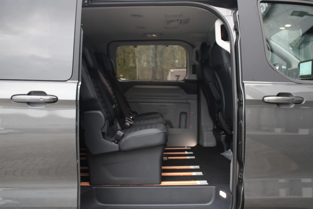Ford Tourneo Custom – foto 43