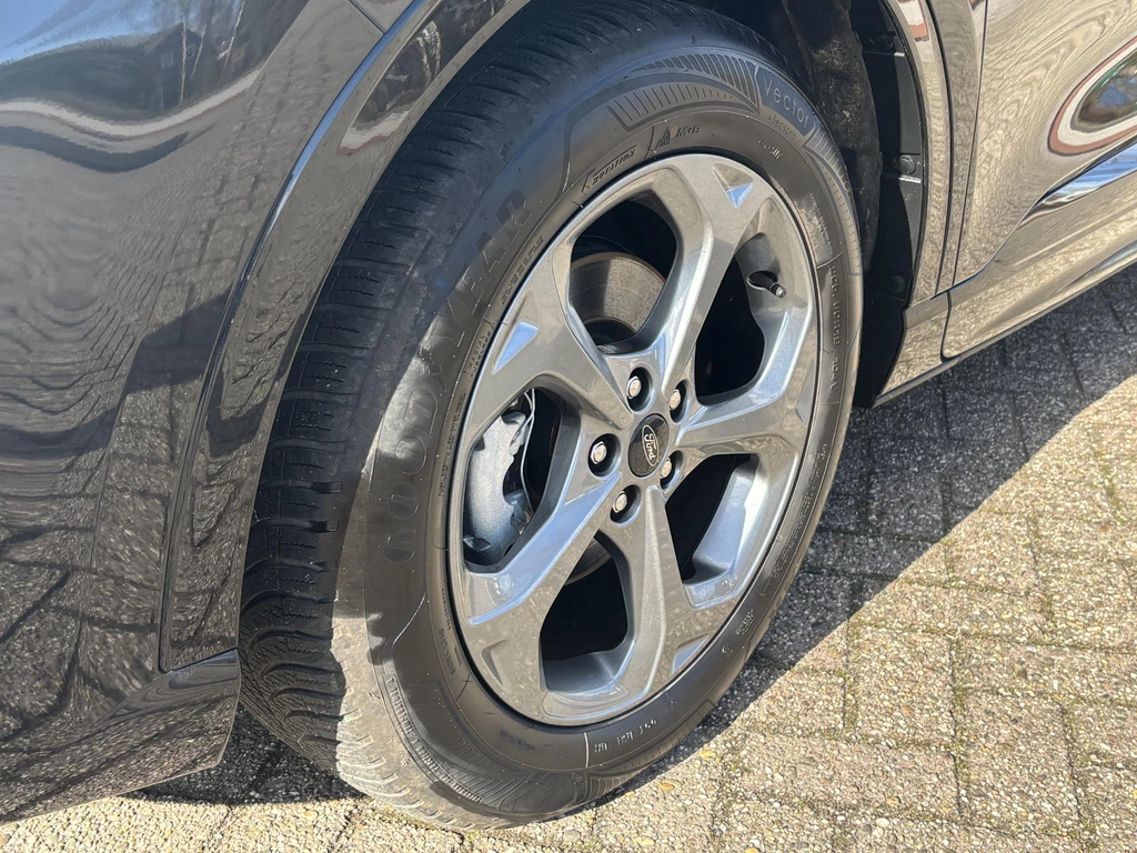 Ford Kuga – foto 8
