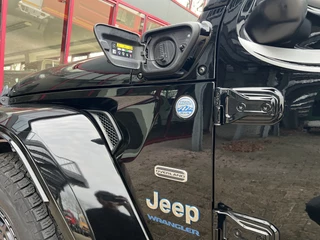 Jeep Wrangler – thumbnail 12