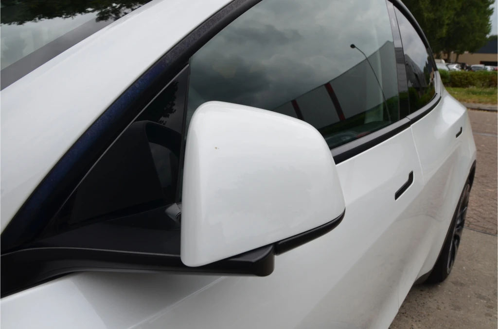 Tesla Model Y – foto 31