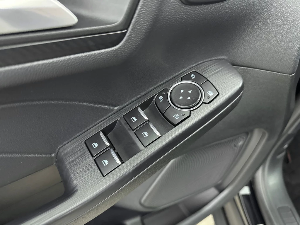 Ford Kuga – foto 18