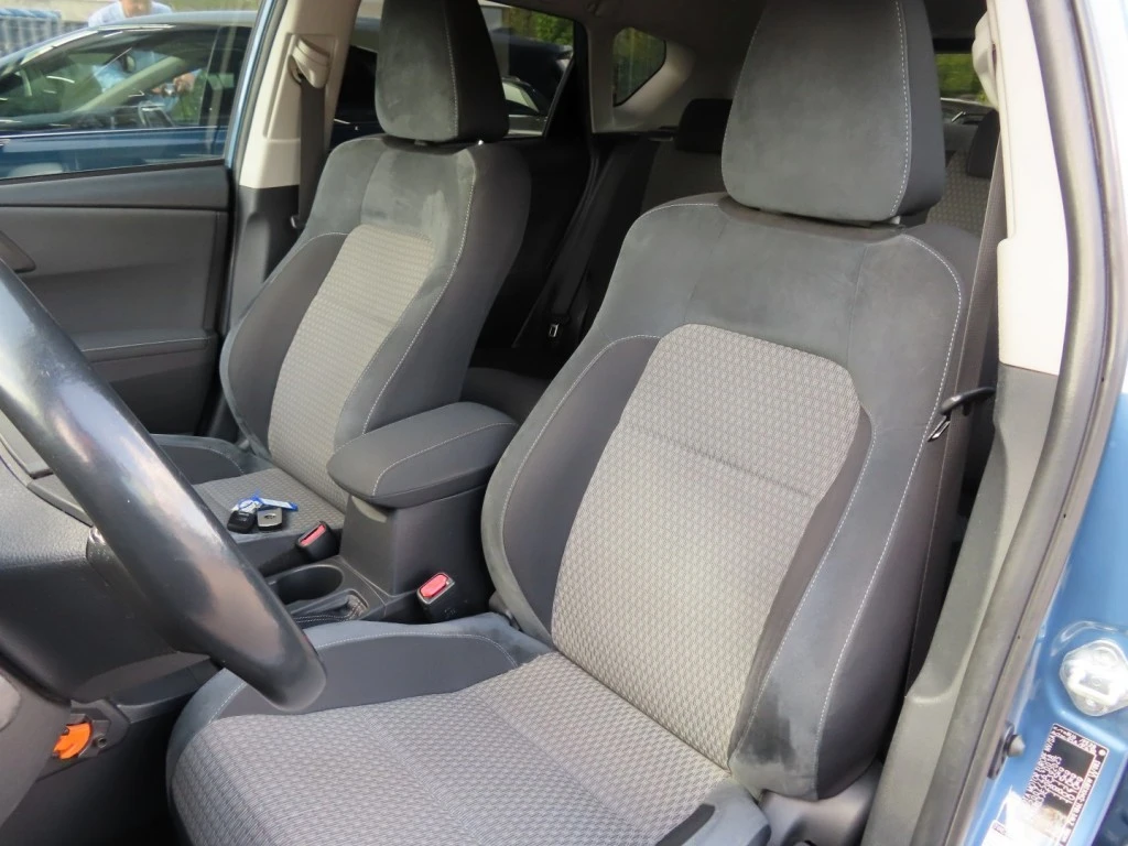 Toyota Auris – foto 12