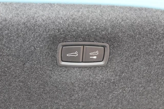 Porsche Taycan – thumbnail 37
