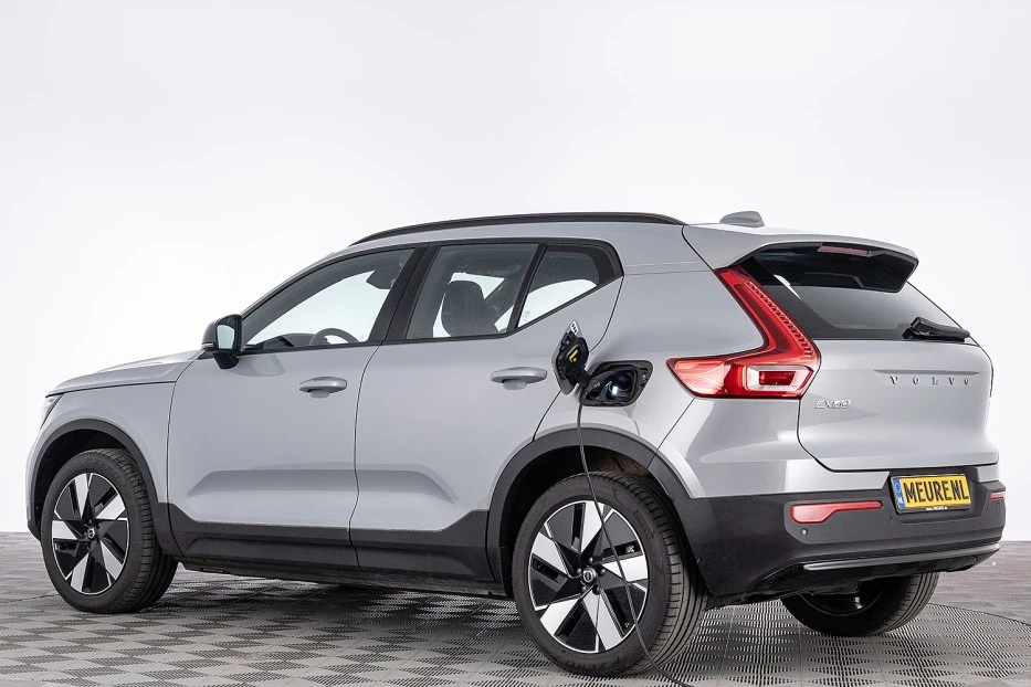 Volvo EX40 – foto 3