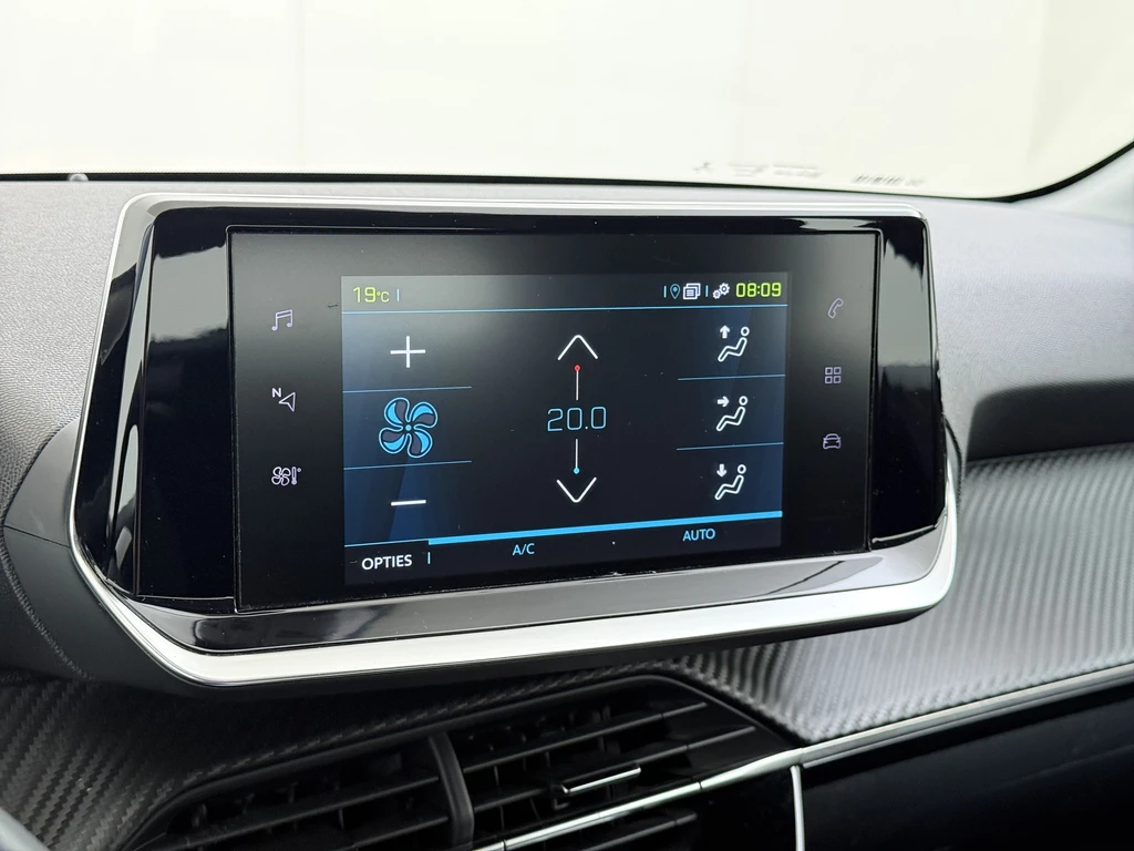 Peugeot e-208 – foto 18