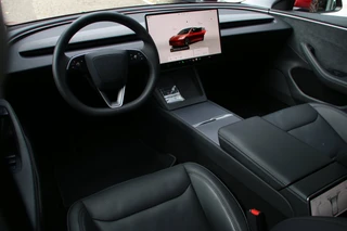 Tesla Model 3 – thumbnail 8