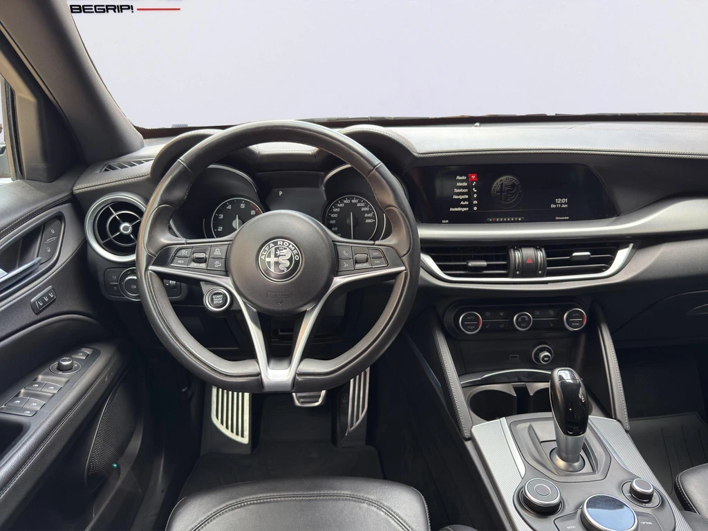 Alfa Romeo Stelvio – foto 17