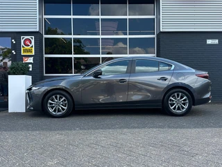 Mazda 3 – thumbnail 3