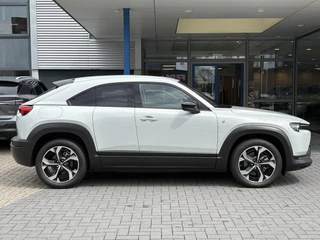 Mazda MX-30 – thumbnail 6
