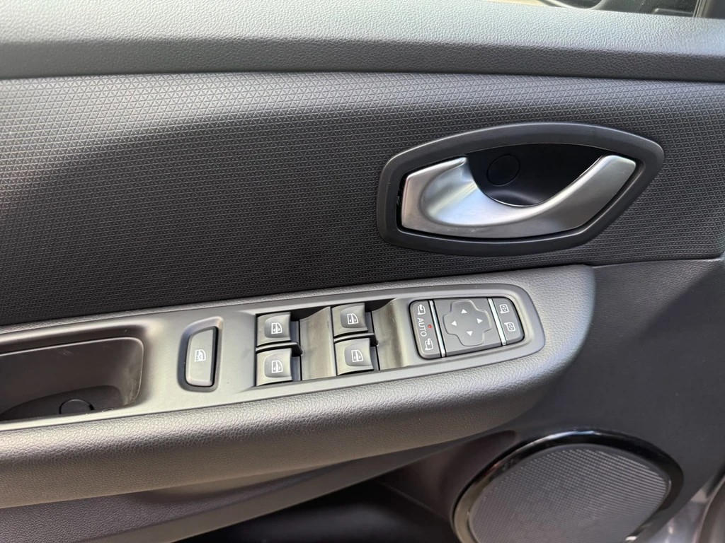 Renault Clio – foto 30