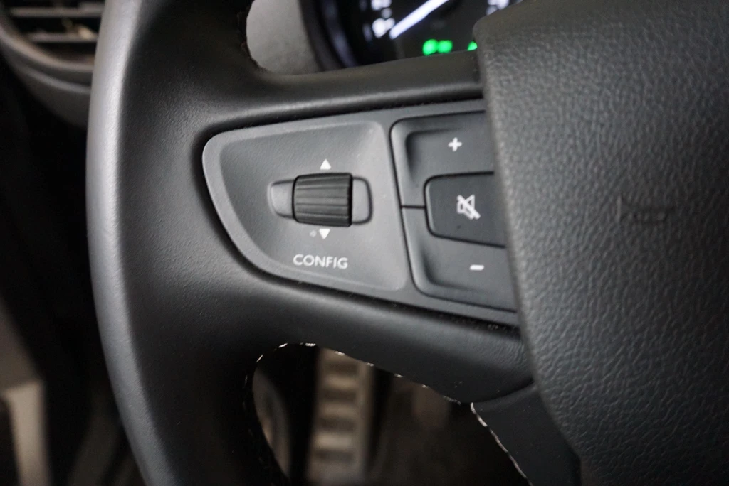 Opel Vivaro – foto 16