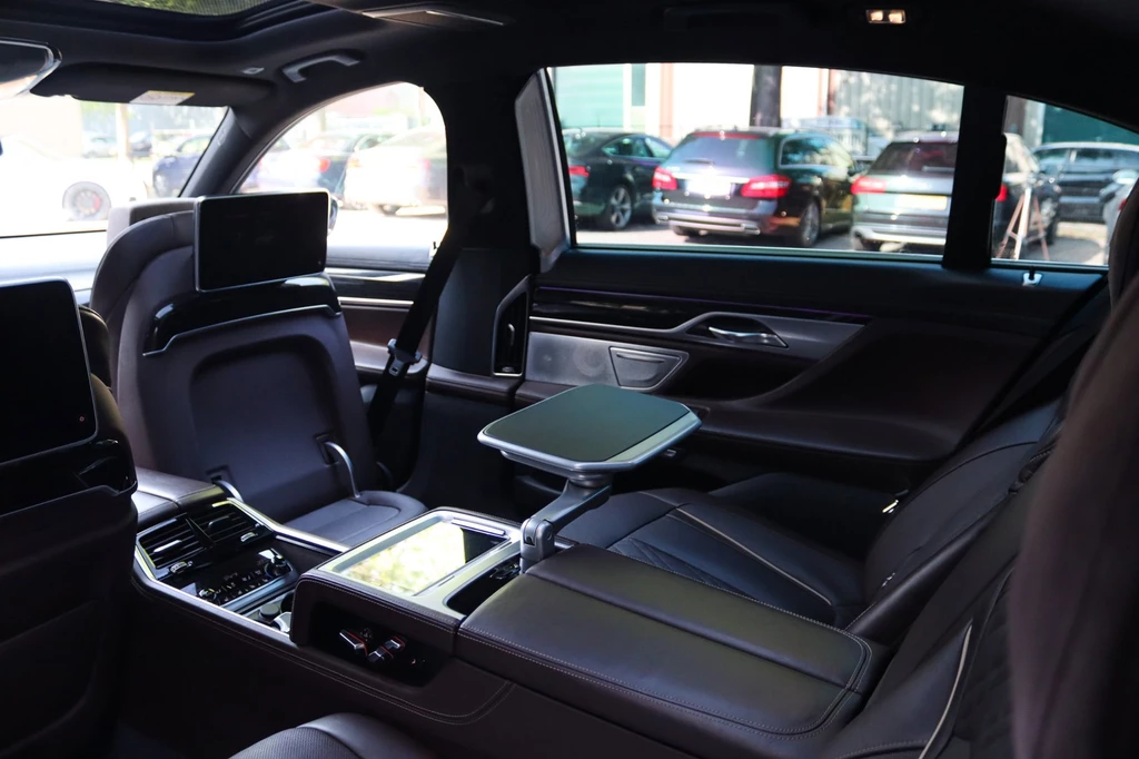 BMW 7 Serie – foto 8