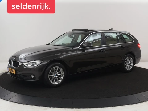 BMW 3-serie Touring 318i Centennial Executive | Panoramadak | Leder | Trekhaak | Park assist  | Cruise control | Climate control | Full LED | Sfeerverlichting |