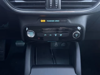 Ford Kuga – thumbnail 15