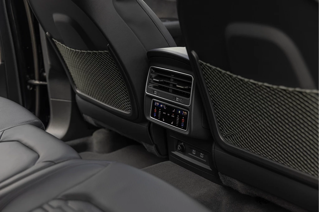 Audi RSQ8 – foto 33