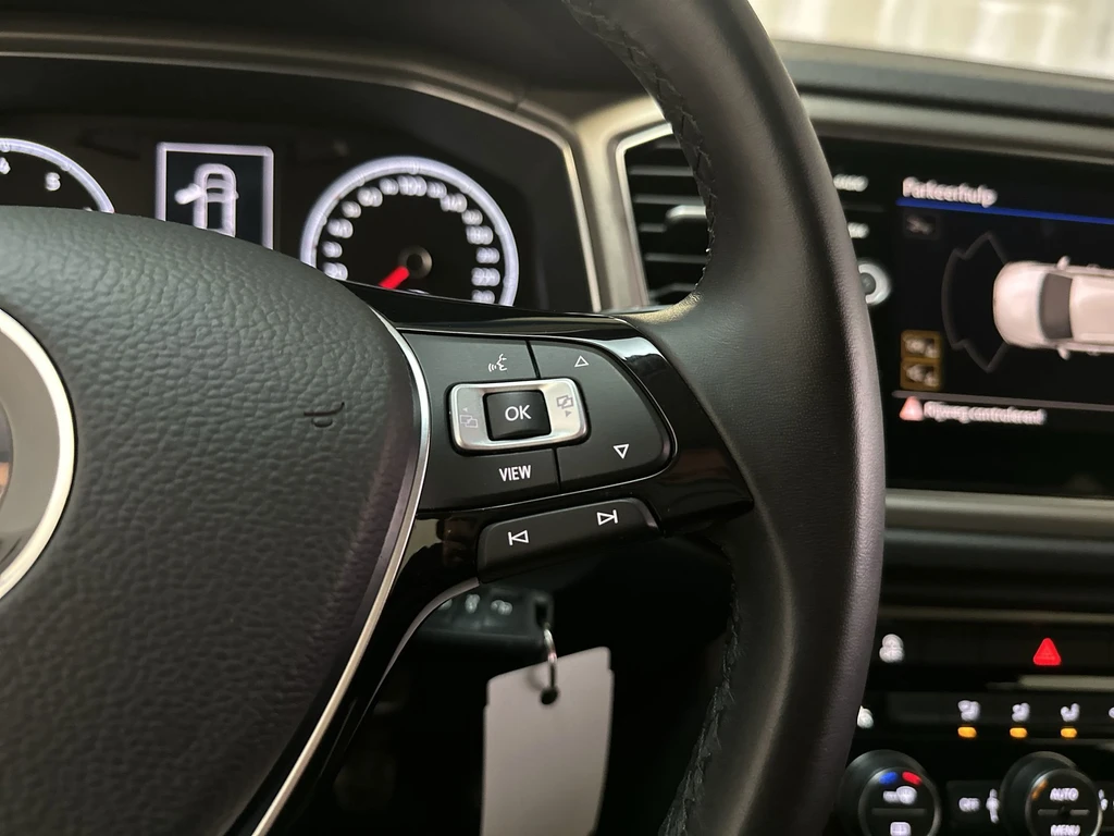 Volkswagen T-Roc – foto 21