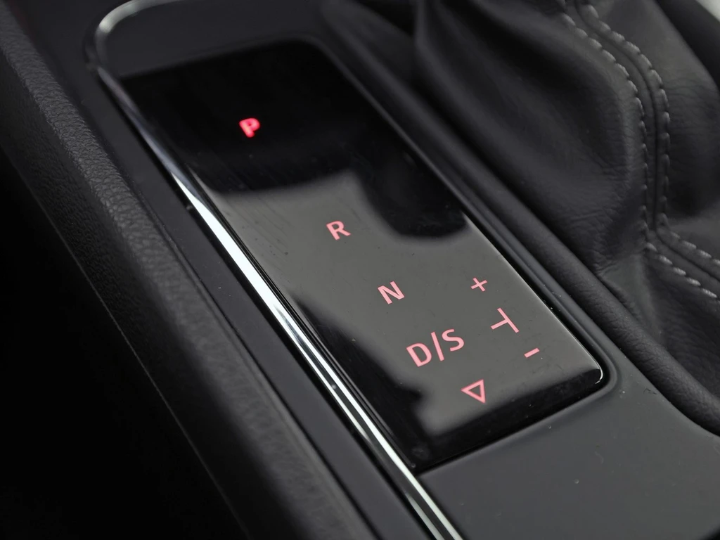 SEAT Leon – foto 30