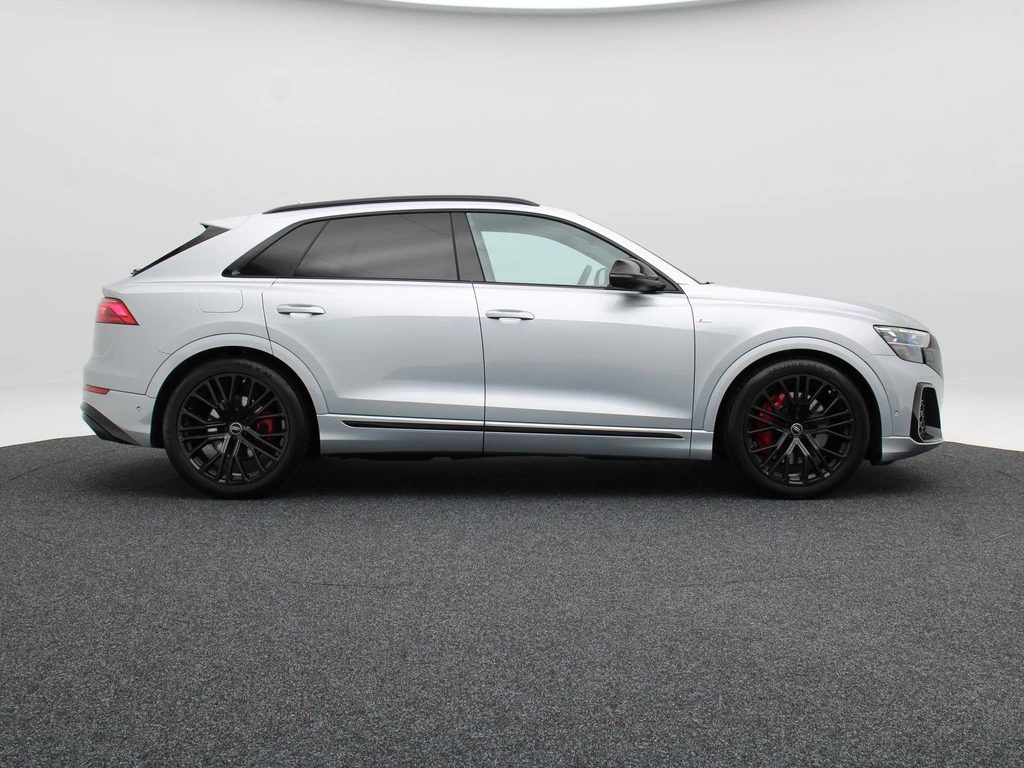Audi Q8 – foto 6