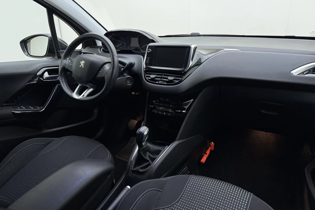 Peugeot 208 – foto 14