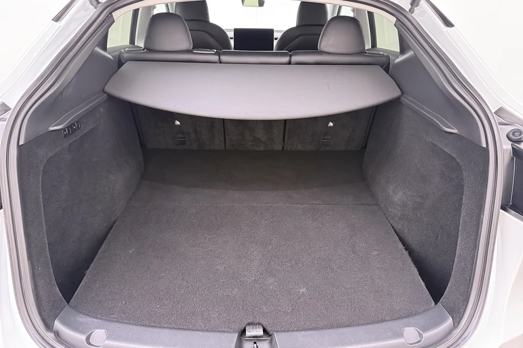 Tesla Model Y – foto 14