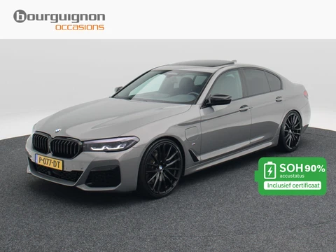 BMW 5-serie 530e Business Edition Plus 292 Pk | M-Pakket | Virtual Cockpit | Schuif-kanteldak | Adaptive Cruise | Sportstoelen | LED | 21 Inch