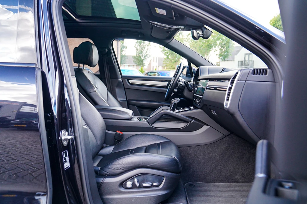 Porsche Cayenne – foto 21