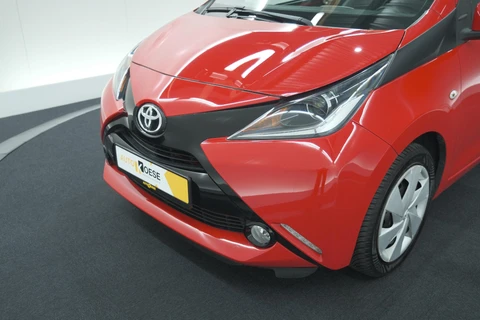 Toyota Aygo 1.0 VVT-i X-play | Camera | Airconditioning | Allseasonbanden