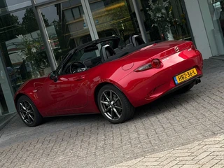Mazda MX-5 – thumbnail 2