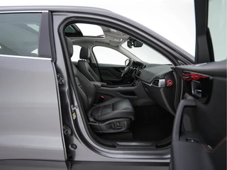 Jaguar F-PACE – thumbnail 14