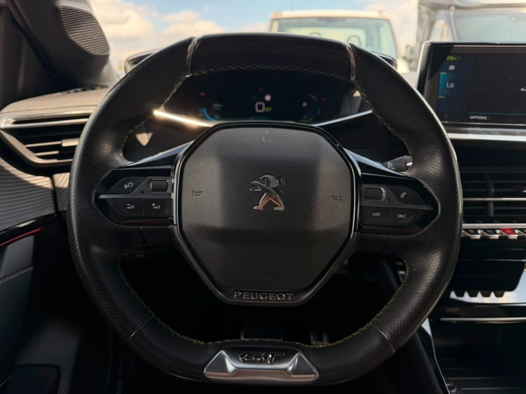 Peugeot 208 – foto 11