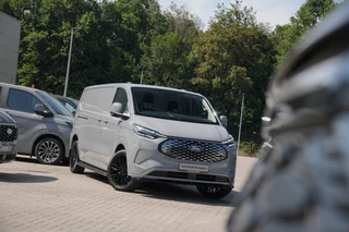 Ford E-Transit Custom – thumbnail 11