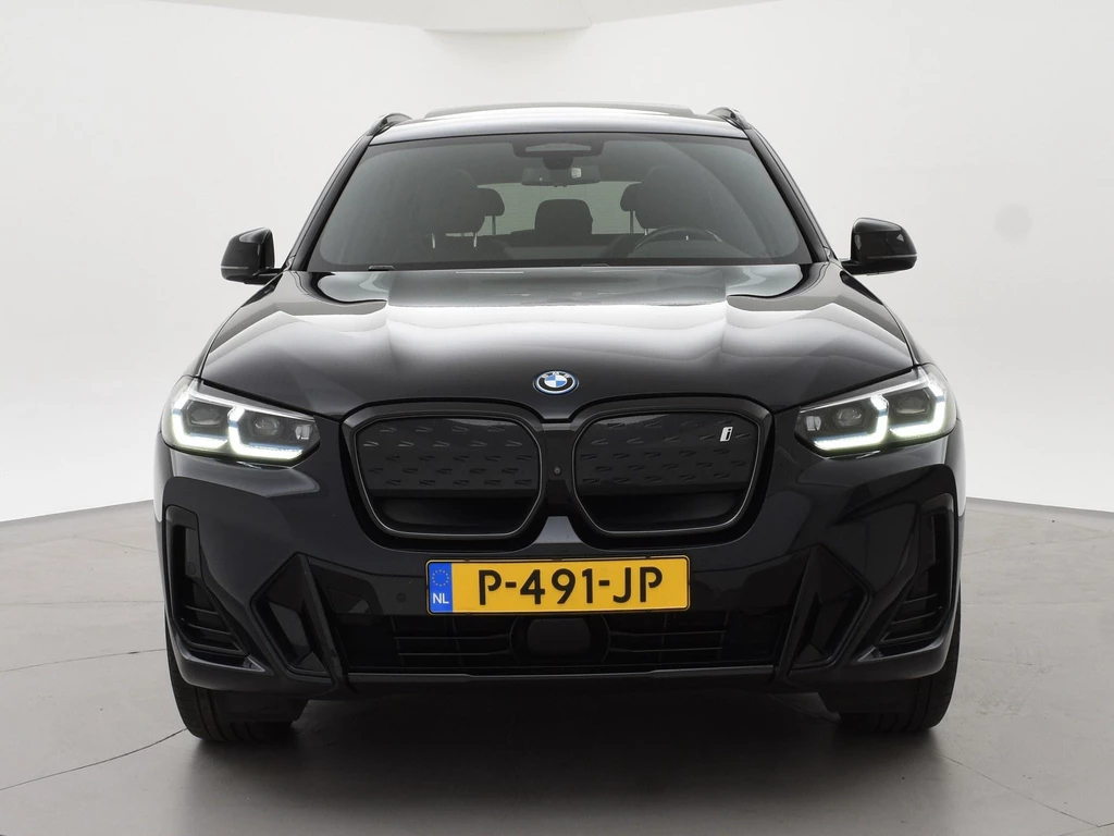 BMW iX3 – foto 12
