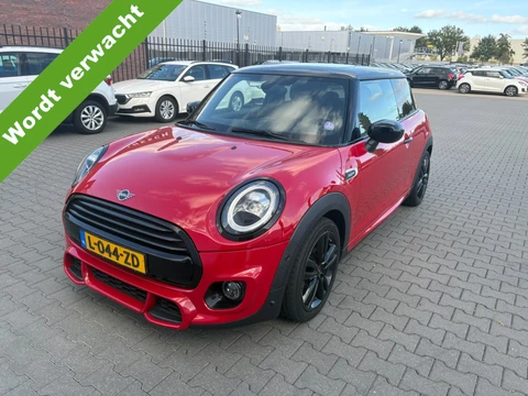MINI 3-deurs 1.5 Cooper John Cooper Works Dalston Panoramadak Harman-Kardon Sound Keyless Entry Achteruitrijcamera