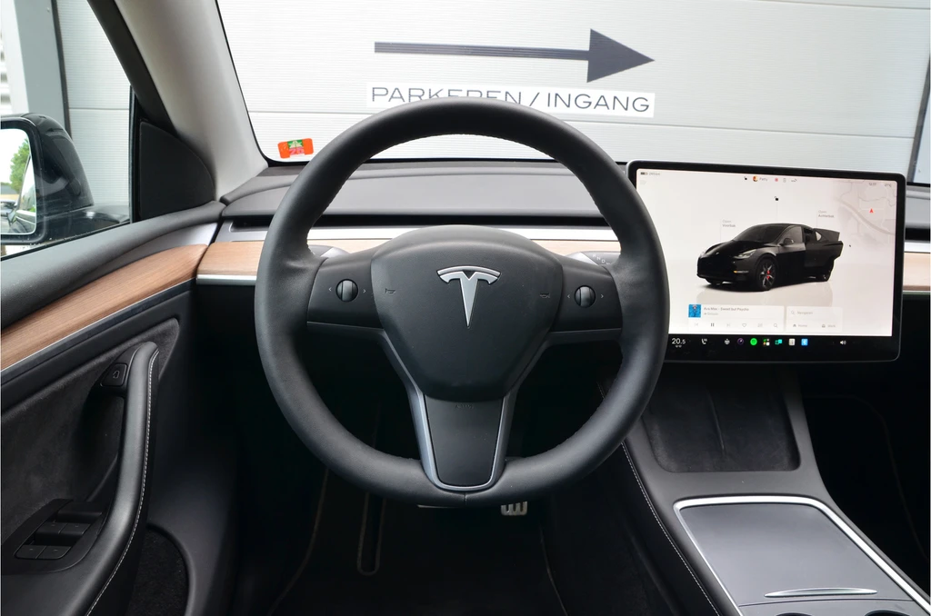 Tesla Model Y – foto 15