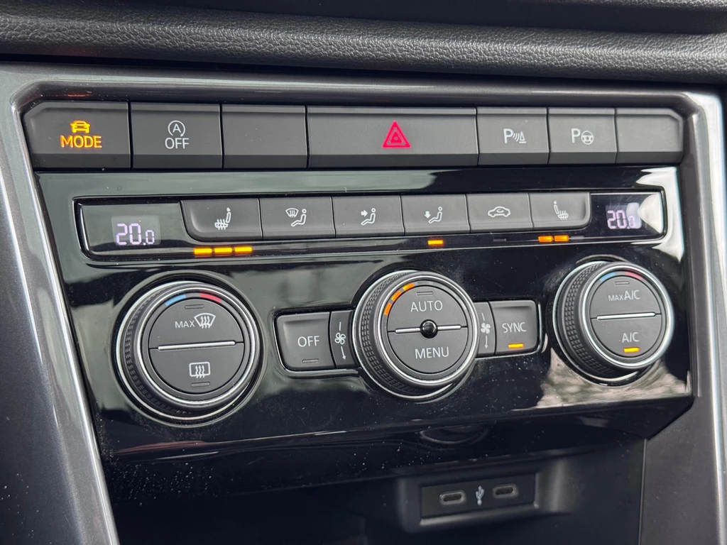 Volkswagen T-Roc – foto 17