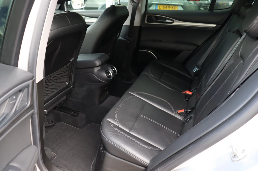 Alfa Romeo Stelvio – foto 11