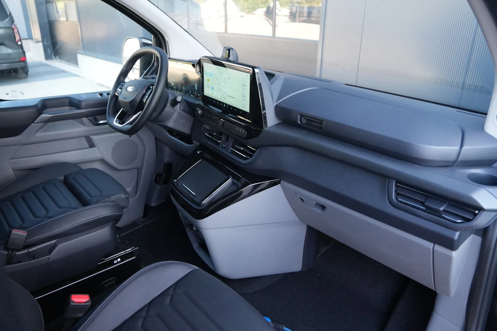 Ford Tourneo Custom – foto 43