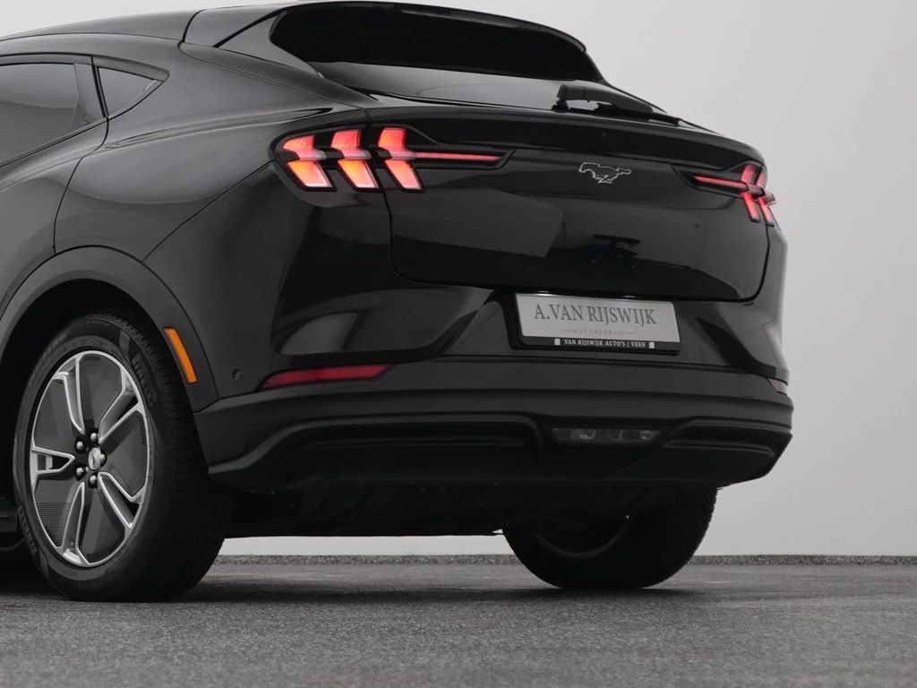 Ford Mustang Mach-E – foto 5