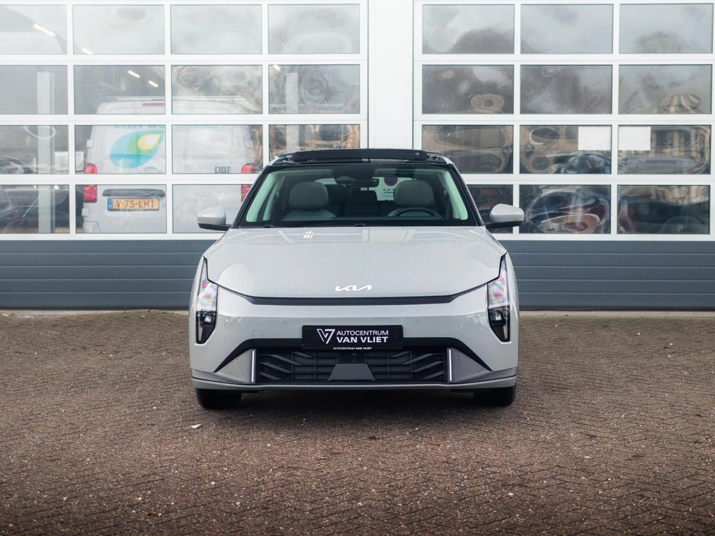 Kia EV4 – foto 11